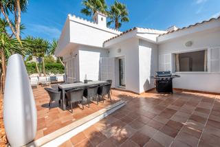 Chalet in Santa Margalida Poble. Chalet unifamiliar con licencia turística en venta,  en una ubic
