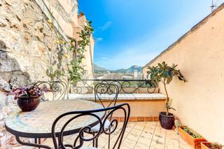 Chalet in Pollença Poble. Encantadora casa de pueblo en venta cerca de la plaza mayor y ju