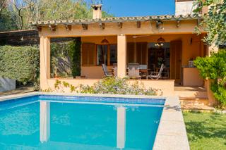 Chalet in Pollença Poble. Autenticidad y encanto rural  finca rústica en venta en pollença