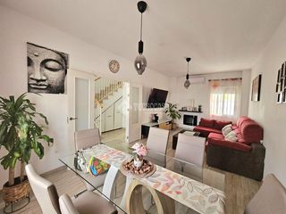 Maison jumelée  C. cigüeña. Casa en venta en almensilla