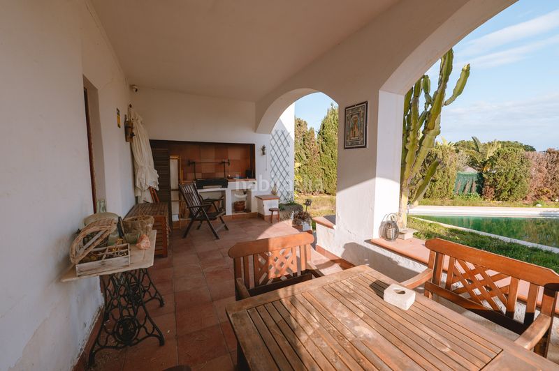 Foto 58291822-f5f6-45b8-a8b5-ee850f2f037a. Xalet amb piscina a Retamar Almería