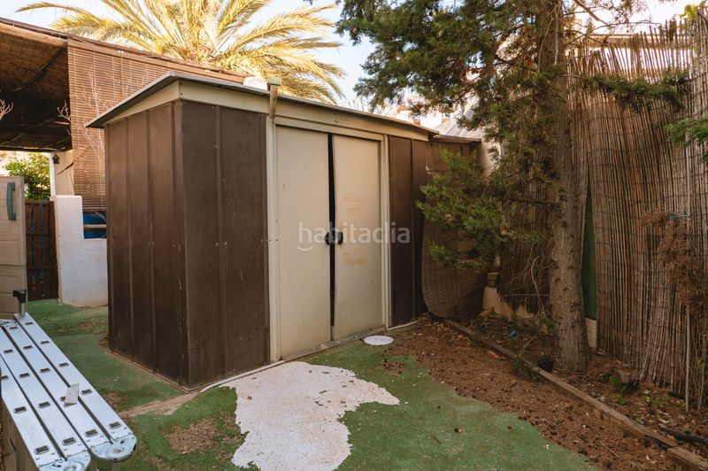 Foto 66654f82-1b6f-42f2-809a-794be64ca1ba. Xalet amb piscina a Retamar Almería