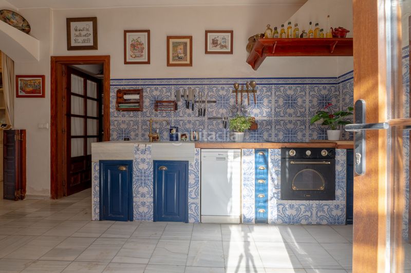 Foto a9f89f30-b67c-4d7c-a5e5-adc01e68f5cb. Xalet amb piscina a Retamar Almería