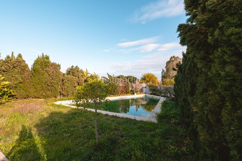 Foto d891eb23-0515-430f-88a7-f24601ead0d3. Xalet amb piscina a Retamar Almería