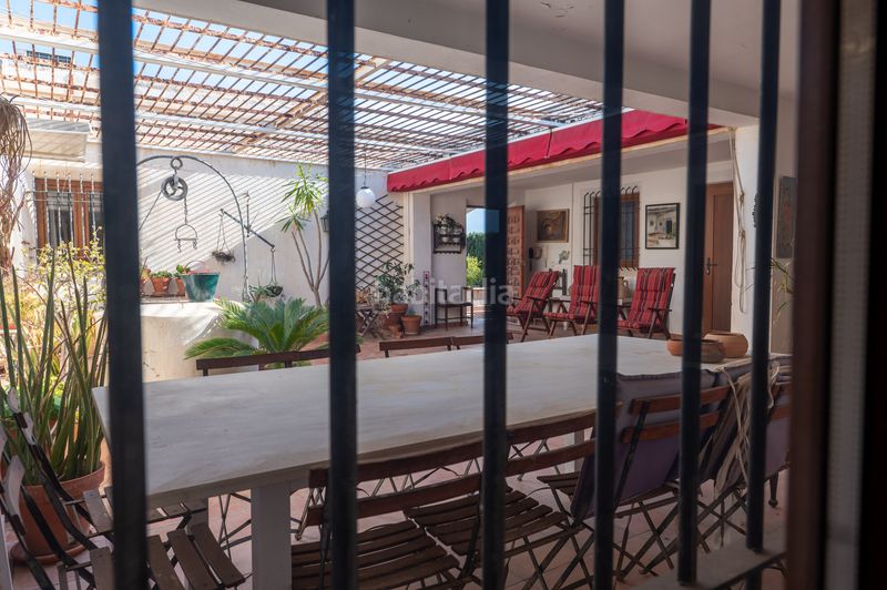 Foto db4f6e4d-19e8-4c37-9802-fe848af63c46. Xalet amb piscina a Retamar Almería