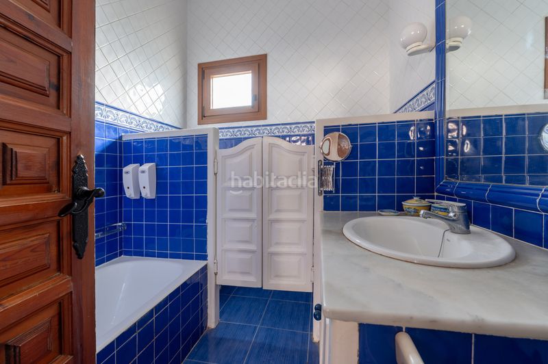 Foto fe31ec95-df21-4949-8ab0-75342ea60830. Xalet amb piscina a Retamar Almería