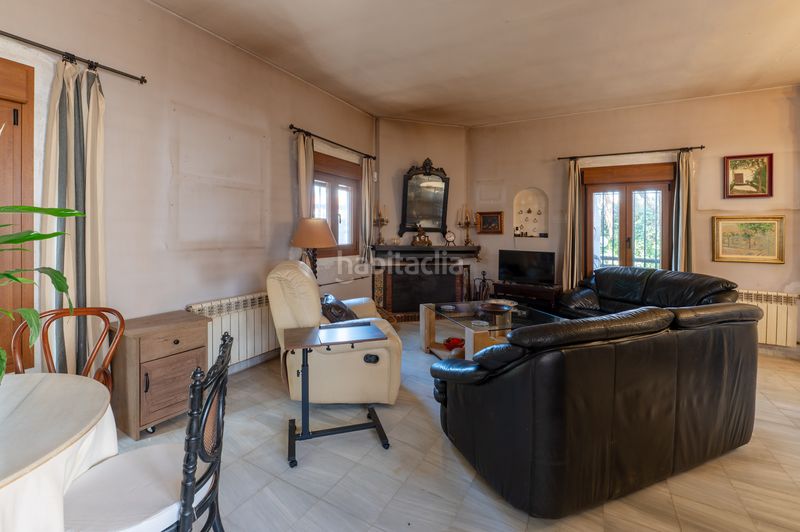 Foto ff990a13-b61f-4d29-8955-1df8ab1c7380. Xalet amb piscina a Retamar Almería