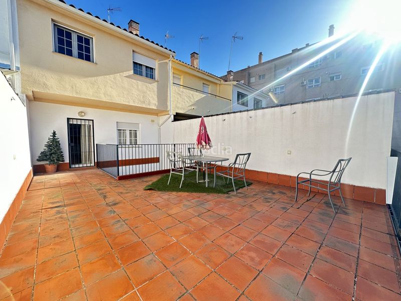 Foto 94d85819-8b40-4b38-bd29-7b095f95d906. Casa amb aparcament a Joaquina Eguaras Granada