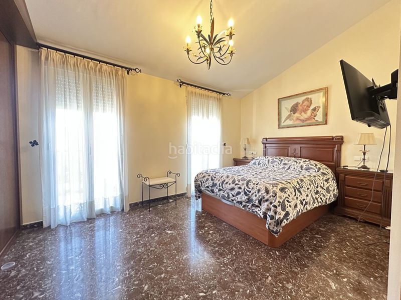 Foto 974a8156-95e6-40a6-9da5-9613092e39e0. Casa amb aparcament a Joaquina Eguaras Granada