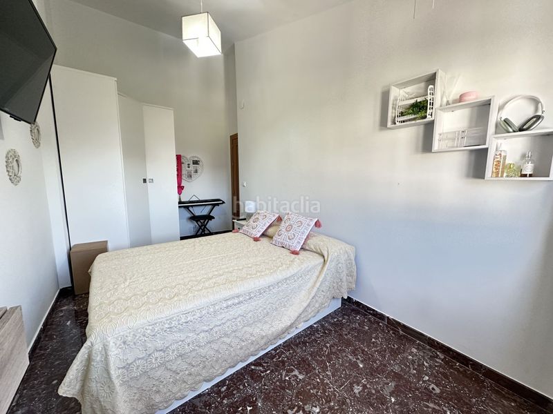 Foto def781e5-942a-4ded-b9fe-c2881b6c584b. Casa amb aparcament a Joaquina Eguaras Granada