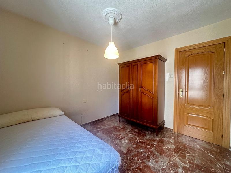 Foto 2f0a0038-257c-496c-b09f-9aa42f99d81a. Piso  en venta en la chana, 3 dormitorios. en Granada
