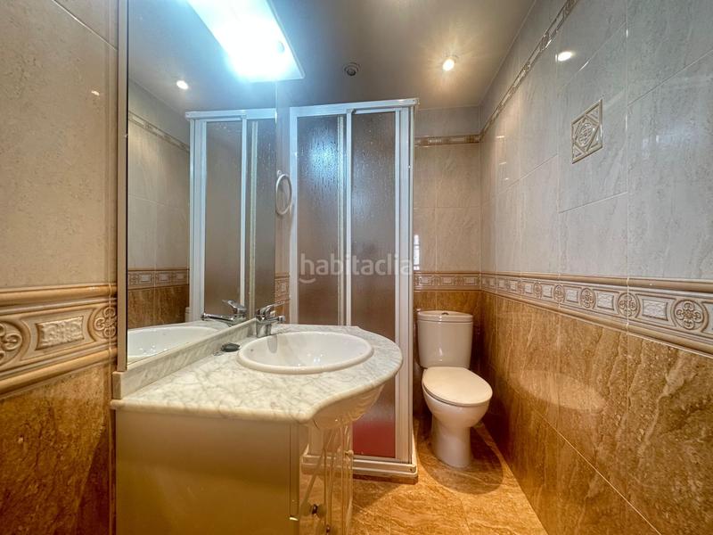 Foto 4661e534-8294-4b41-9334-54d58c258a12. Piso  en venta en la chana, 3 dormitorios. en Granada