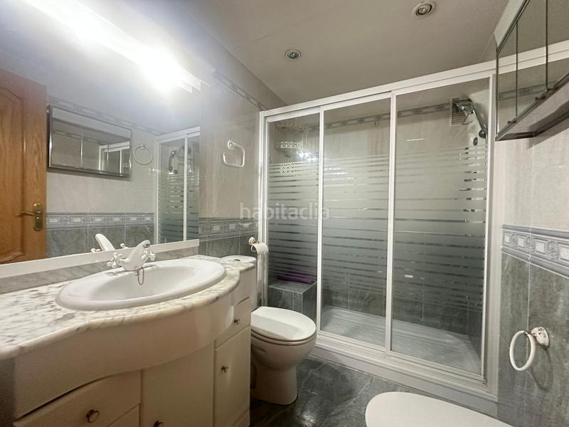 Foto b89be37a-fb09-4b01-9021-67450450f875. Piso  en venta en la chana, 3 dormitorios. en Granada