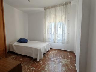 Location Appartement à Angustias - Chana - Encina. Habitación en alquiler en la chana, 4 dormitorios.