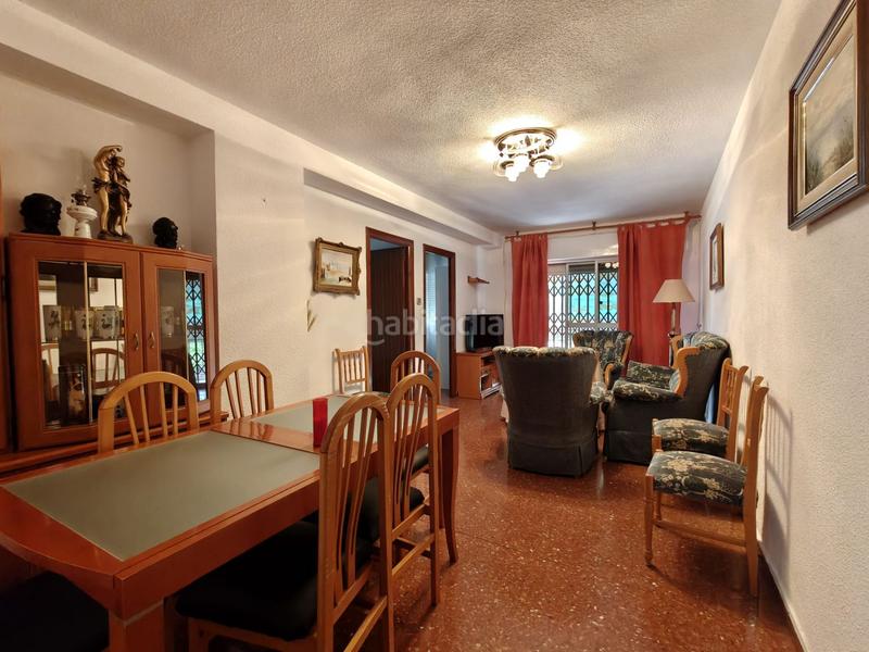Foto a3f27de9-cbaf-439a-9b74-57581073ce5a. Alquiler piso habitación en alquiler en norte, 4 dormitorios. en Granada
