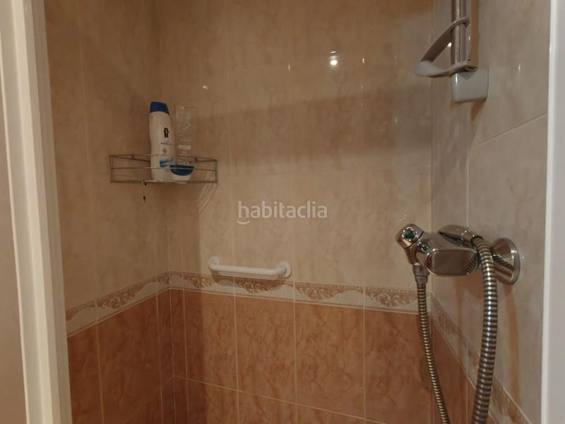 Foto f1a834d3-369c-4c31-ae89-b8b53de00d3b. Alquiler piso habitación en alquiler en norte, 4 dormitorios. en Granada