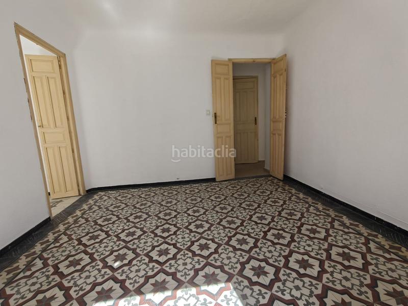 Foto 484d4e8a-cb10-49de-8c29-0864b0df2c5e. Piso  en venta , 3 dormitorios. en Centro - Sagrario Granada