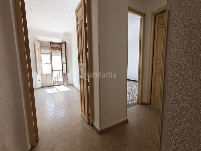 Foto a79be56d-b175-4df3-9525-b4286004d510. Piso  en venta , 3 dormitorios. en Centro - Sagrario Granada
