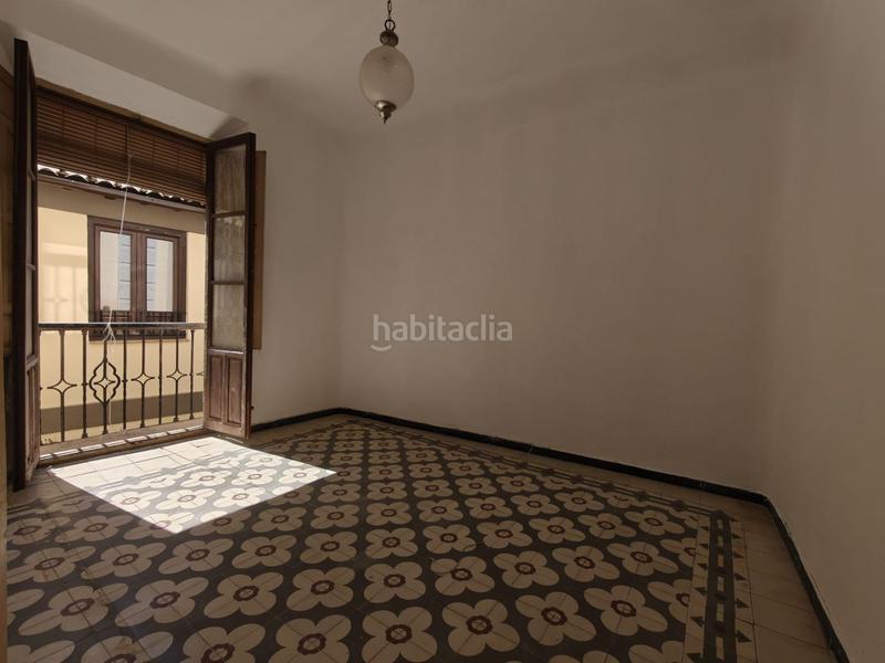Foto fe3c0e69-3d54-4838-b4b2-57264e6287d4. Piso  en venta , 3 dormitorios. en Centro - Sagrario Granada