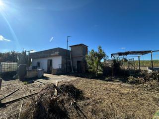 Mas à Urbanizaciones. Finca rúst. en venta en alhendin.