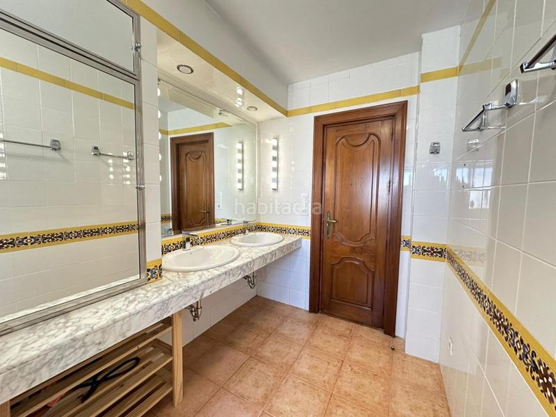 Foto 0fbd8f3d-3edd-47f0-b89e-3ac4fdafd2e4. Maison avec parking dans Cúllar Vega