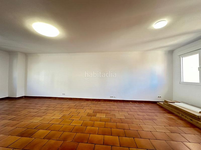 Foto 8f7a829f-8a9a-4d34-aab8-46a7d0ffdb9a. Maison avec parking dans Cúllar Vega