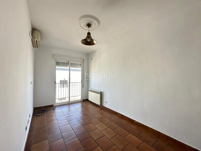 Foto f4c3c179-47a8-4816-ab13-06cff8ce225a. Maison avec parking dans Cúllar Vega