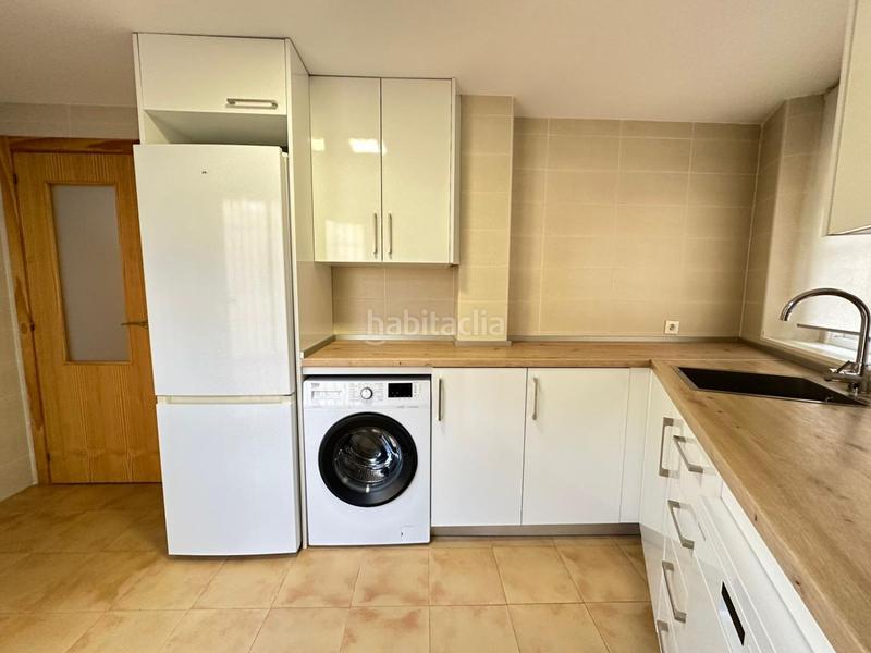 Foto 7f15936b-459c-4d46-b8be-42654561ec48. Location appartement dans La Zubia Ciudad Zubia (La)