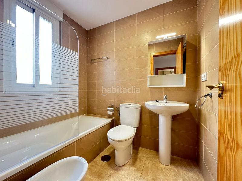 Foto c2bcf107-3f9d-467c-b4ff-f9cb9de6deb1. Location appartement dans La Zubia Ciudad Zubia (La)