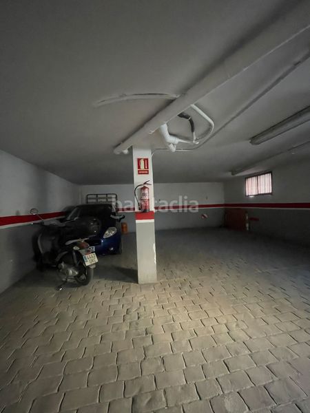 Foto b6eb7f4d-b29c-46b0-af55-a847c93f4b63. Pis amb aparcament a Maracena