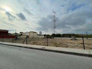 Terreno residencial en Barrios (Los). Parcela industrial terciario de 1500m2