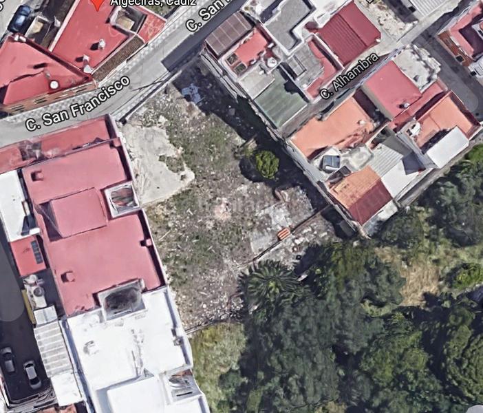 Foto 2eeb83f9-a4b3-4ee3-9bd8-75191e501fc8. Terreno residencial terreno urbanizable en el centro de 710m2 en Algeciras