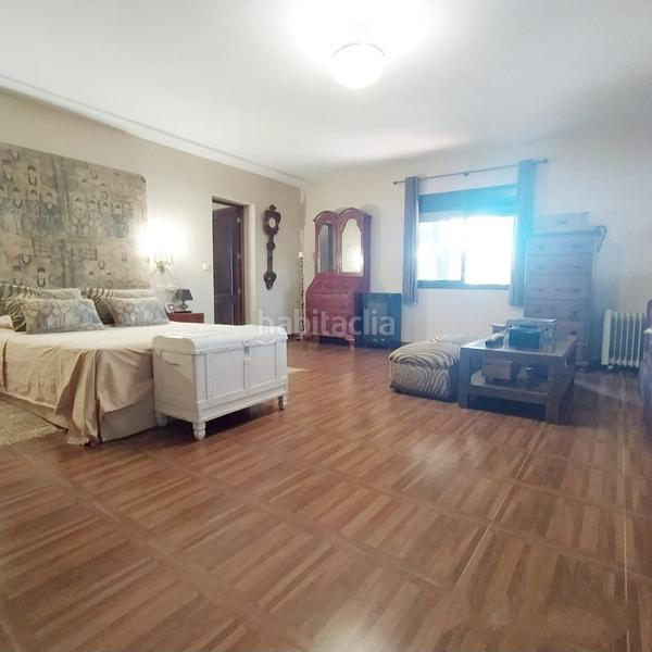 Foto 3256d5a7-d435-4bcd-9470-b1ee9dffef7c. Xalet amb calefacció aparcament piscina a Los Pinos Algeciras