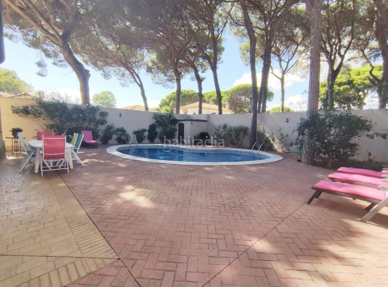 Foto b0a03ddb-daa2-48f1-84e1-4db6c0709f95. Xalet amb calefacció aparcament piscina a Los Pinos Algeciras