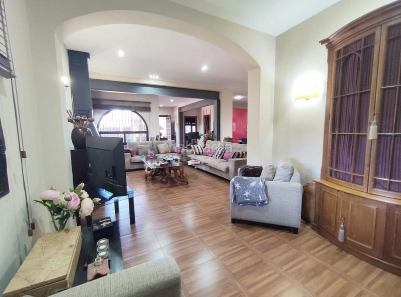 Foto f82c1635-8cbd-49dd-a5f6-ad016d093646. Xalet amb calefacció aparcament piscina a Los Pinos Algeciras