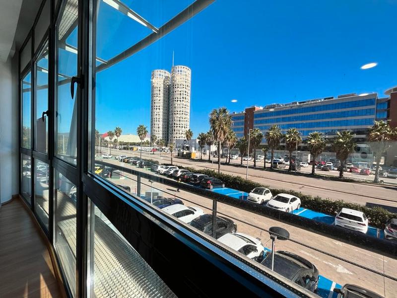 Foto 3b102c98-3719-441d-b917-bb1c9538ad4b. Affitto ufficio con parcheggio in Barrios (Los)