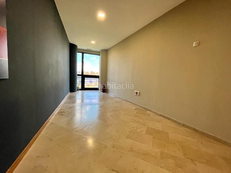 Foto 7887dbe2-9a5e-4b2d-a7b8-2e692fd6a8fa. Miete büro in Barrios (Los)