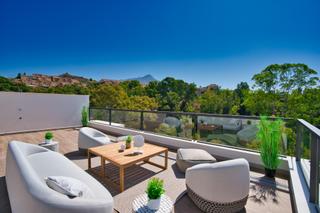 Apartament a Los Naranjos. Marbella lake apartamentos a la venta en  nueva andalucía, marbe