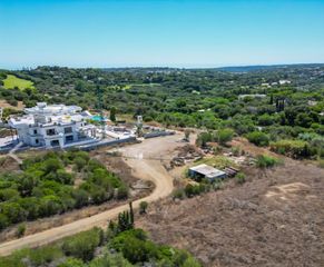 Terreno residenziale in Sotogrande Alto. Parcela de lujo con vistas panorámicas y privacidad