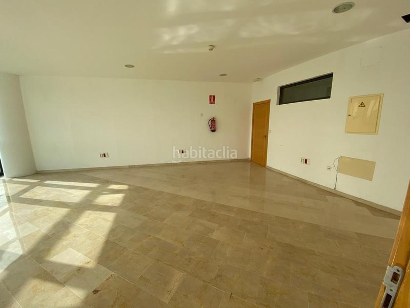 Foto b4d5b92f-6058-48db-9c18-7122a99c26ac. Miete büro mit heizung parking in Barrios (Los)