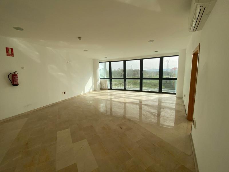 Foto 1b05e275-d3f2-45a9-b4a2-09c8dc2405cf. Rent office space with heating parking in Barrios (Los)