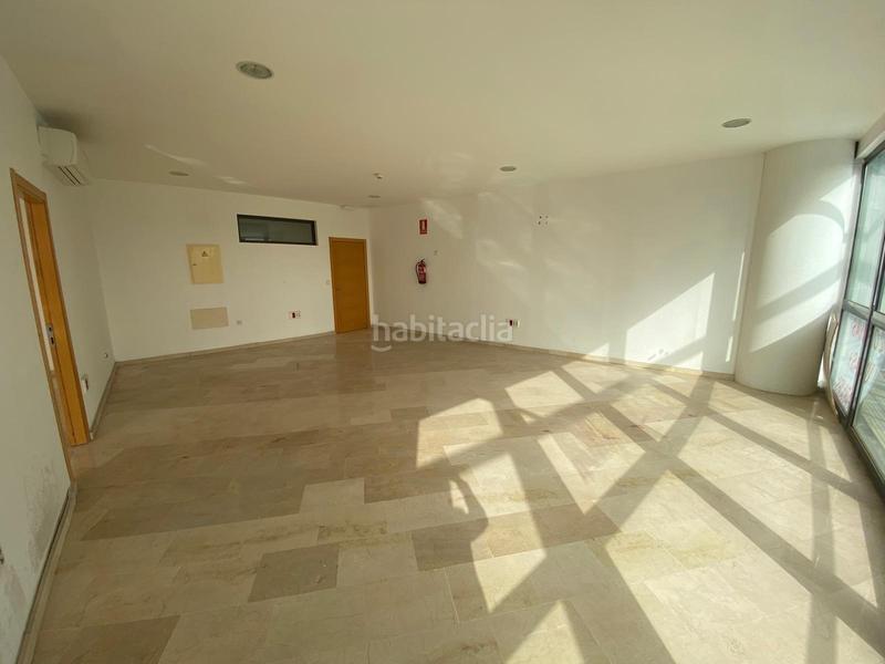 Foto 97a861c1-9917-4aab-98a8-f8ce2d9f0e8c. Rent office space with heating parking in Barrios (Los)