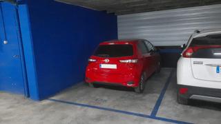 Aparcament cotxe a Bajadilla - Fuente Nueva. Garajes a la venta en rentabilidad en urbanización parques del e