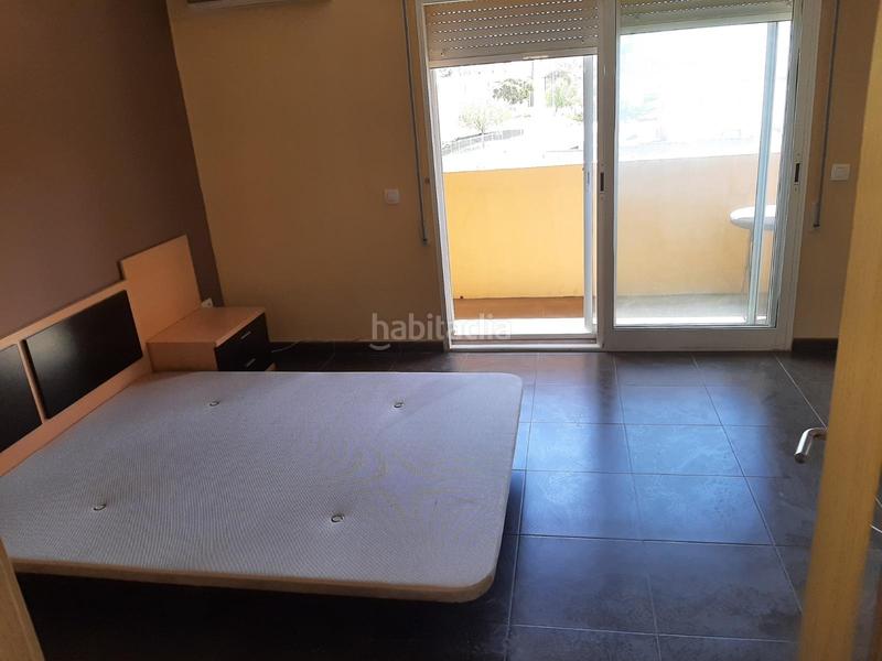 Foto 5e00ac98-1f3f-4d19-a8b5-8957833003f3. Casa adosada pareado en san garcia junto a colegio montecalpe en Algeciras