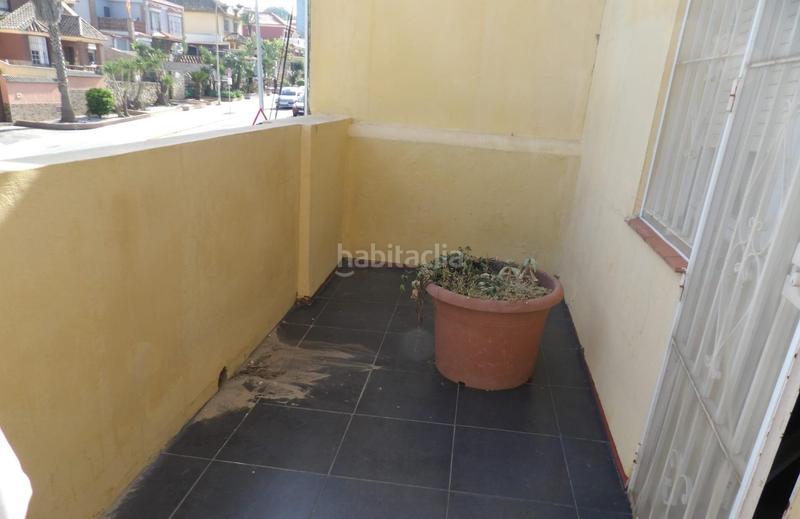 Foto ad64570d-6977-4199-b0d9-06c5f6c9a05c. Casa adosada pareado en san garcia junto a colegio montecalpe en Algeciras