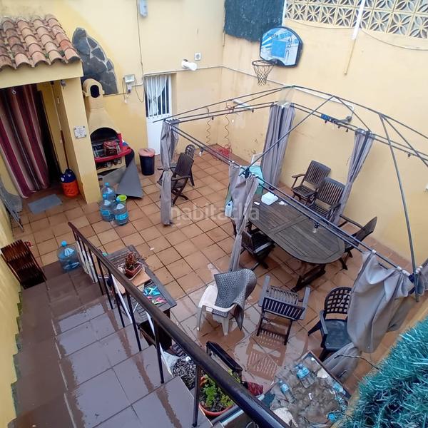 Foto e11cfd57-7ba9-4bea-91ea-30fcf5213963. Casa adosada pareado en san garcia junto a colegio montecalpe en Algeciras