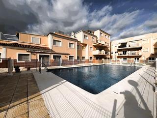 Apartament a San Roque Pueblo. Apartamento con piscina en torreguadiaro sotogrande