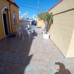 Casa en San García. Casa de 4 dormitorios en parcela de 291m2