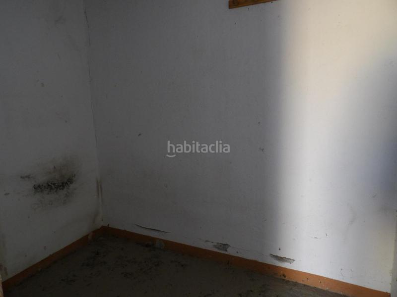 Foto 2cbb20b8-6824-4317-9202-403f7b0e0ab5. Edificio finca en venta ideal para inversores en San García Algeciras