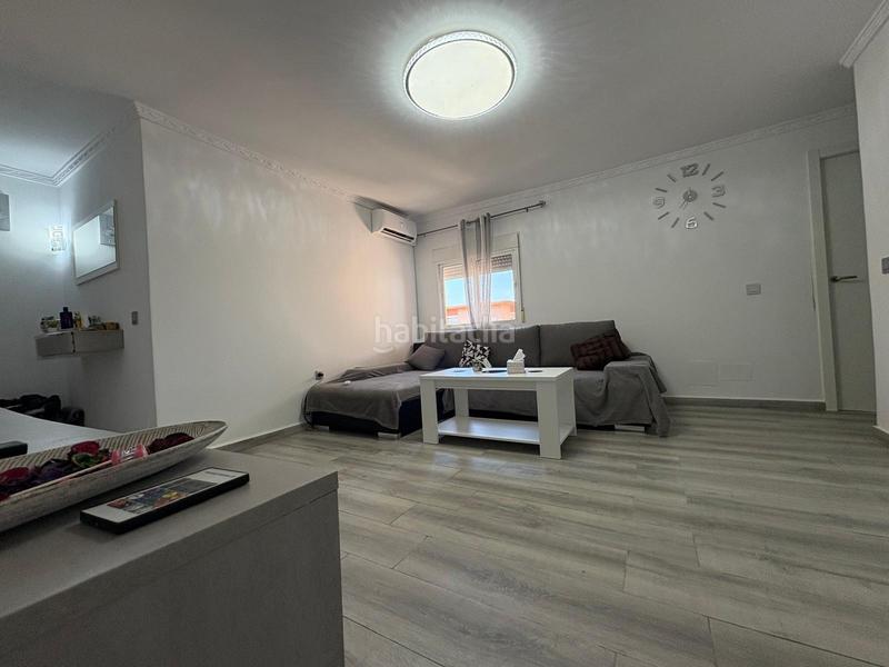 Foto 2ff93507-7fe0-4081-97fe-e62a4eb83b5f. Piso  de 3 dormitorios reformado para entrar a vivir en Algeciras